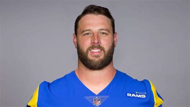 David Quessenberry Biography, Age, Height, Wife, Net Worth, Family