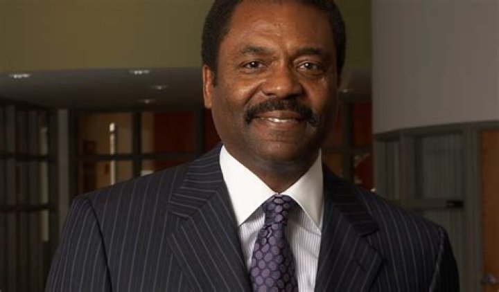 David Steward Biography, Age, Height, Wife, Net Worth, Family