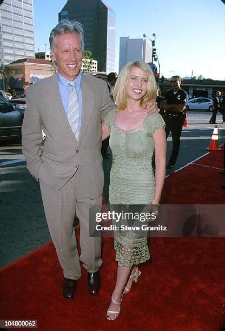 Dawn DeNoon Biography, Age, Height, Husband, Net Worth, Family