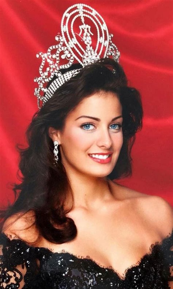 Dayanara Torres biografía, edad, altura, esposa, net worth, familia