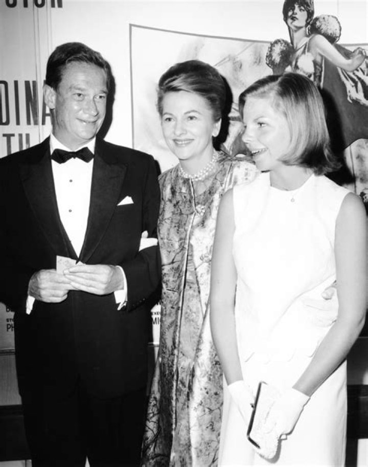 Debbie Dozier biografía, edad, altura, esposa, net worth, familia