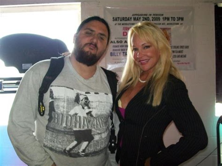 Debra McMichael Biography, Age, Height, Husband, Net Worth, Family