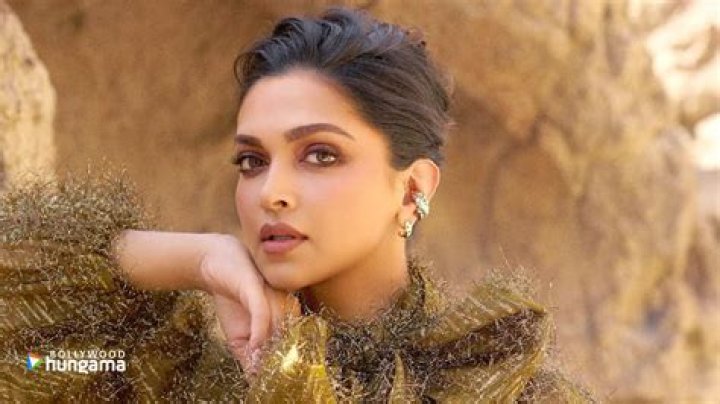 Deepika Padukone Biography, Age, Height, Husband, Net Worth, Family