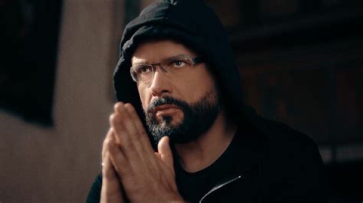 Dero Goi Biography, Age, Height, Wife, Net Worth, Family