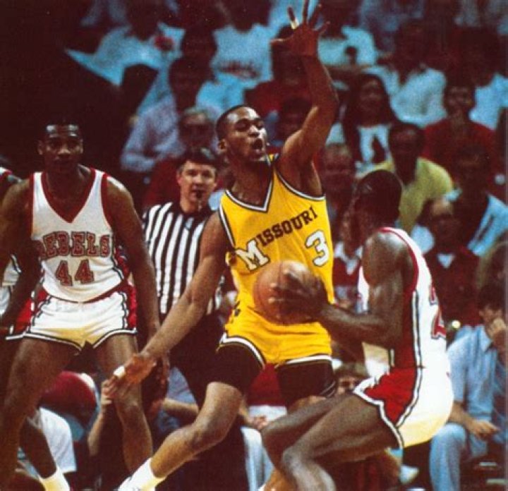 Derrick Chievous Biography, Age, Height, Wife, Net Worth, Family