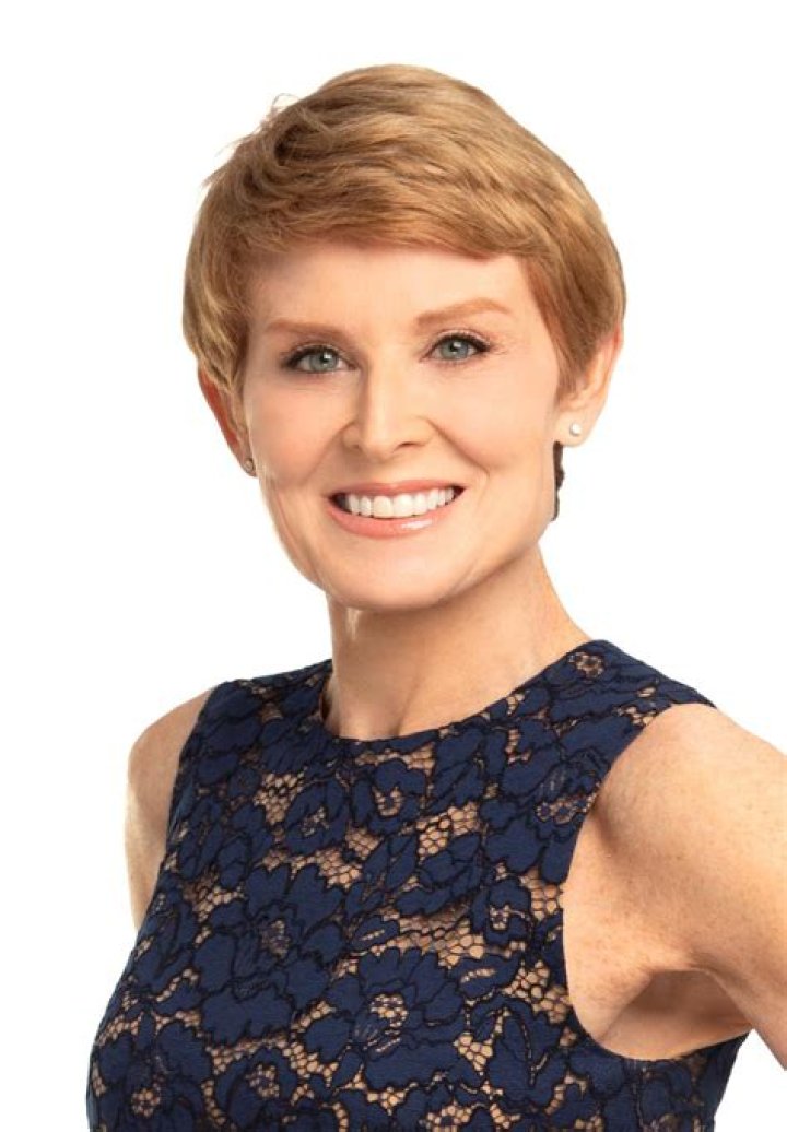 Diane Swonk Biography, Age, Height, Husband, Net Worth, Family