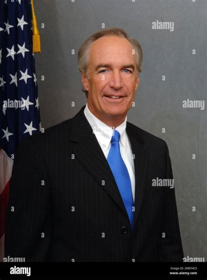 Dirk Kempthorne Biography, Age, Height, Wife, Net Worth, Family