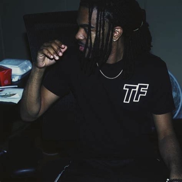 DJ Spinz Biography, Age, Height, Wife, Net Worth, Family