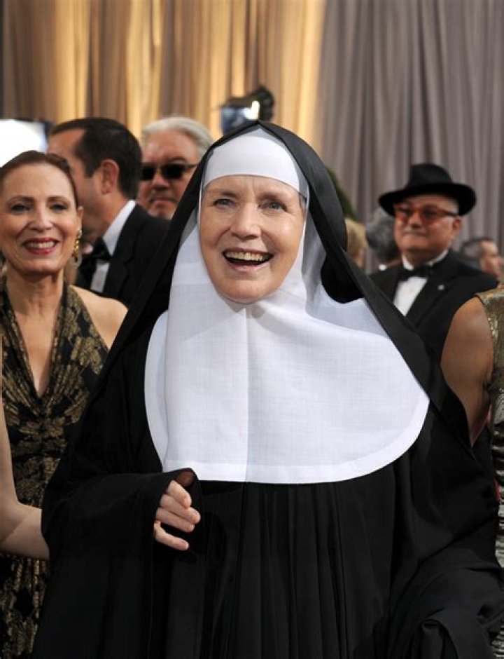 Dolores Hart Biography, Age, Height, Husband, Net Worth, Family