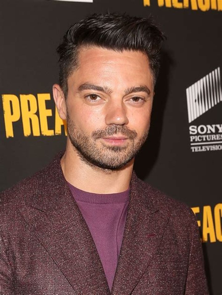 Dominic Cooper Biography, Age, Height, Wife, Net Worth, Family