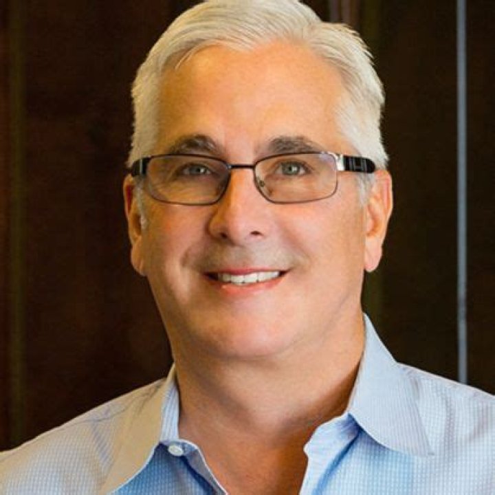 Douglas G. Bergeron Biography, Age, Height, Wife, Net Worth, Family