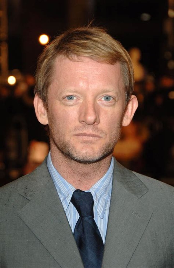 Douglas Henshall Biography, Age, Height, Wife, Net Worth, Family