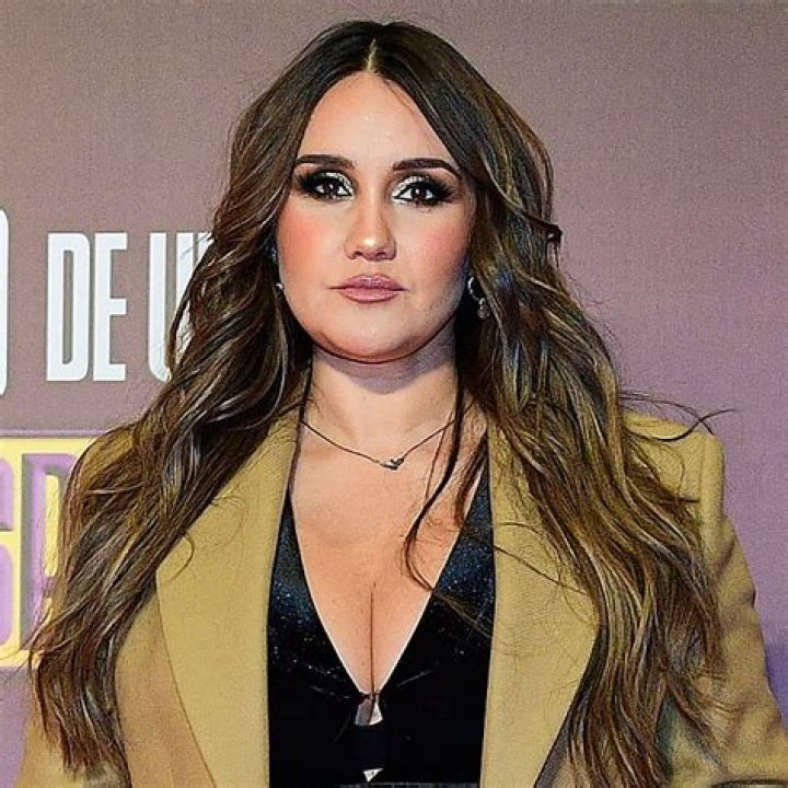 Dulce María Biography, Age, Height, Husband, Net Worth, Family