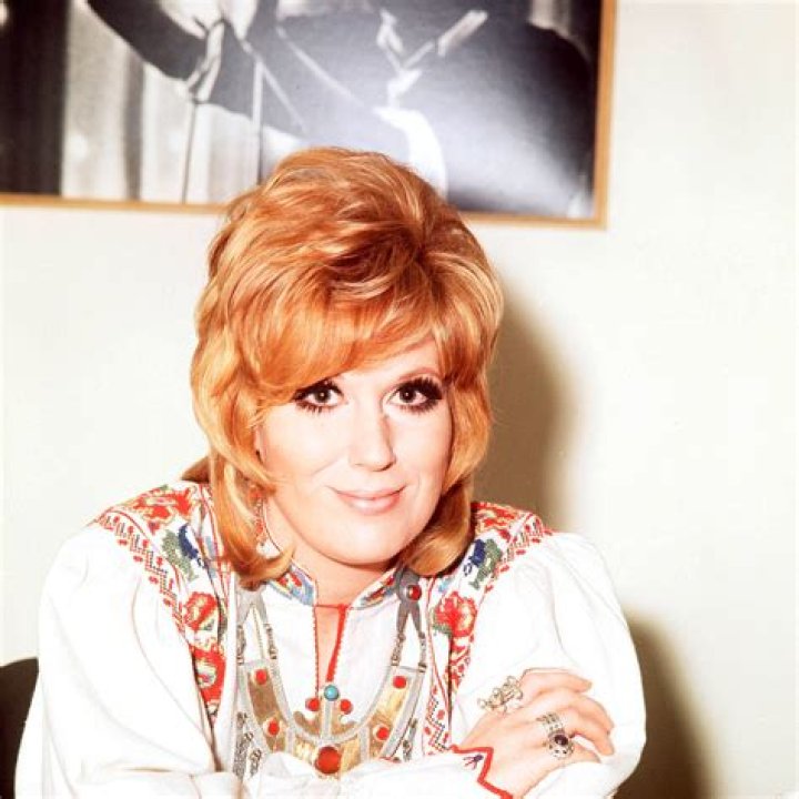 Dusty Springfield Biography, Age, Height, Husband, Net Worth, Family