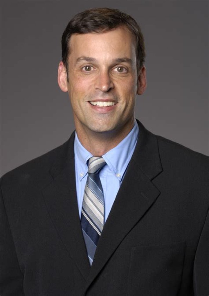 Ed Cunningham Biography, Age, Height, Wife, Net Worth, Family