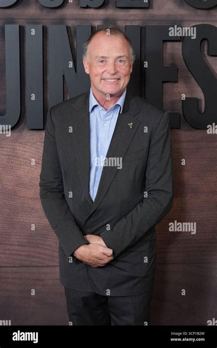 Edward Guinness, 4th Earl of Iveagh Biography, Age, Height, Wife, Net Worth, Family