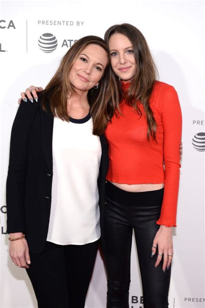 Eleanor Lambert Biography, Age, Height, Husband, Net Worth, Family