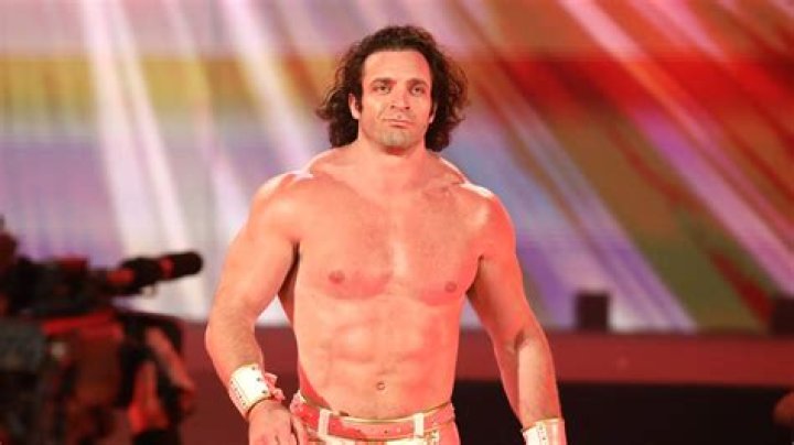 Elias Biography, Age, Height, Wife, Net Worth, Family