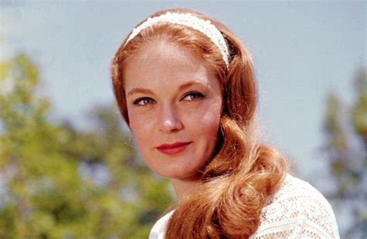 Elizabeth Hartman biografía, edad, altura, esposa, net worth, familia
