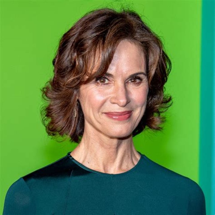 Elizabeth Vargas Biography, Age, Height, Husband, Net Worth, Family
