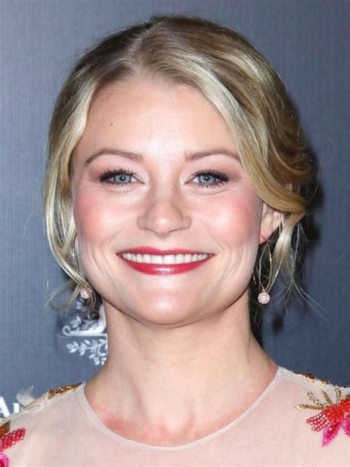 Emilie de Ravin Biography, Age, Height, Husband, Net Worth, Family