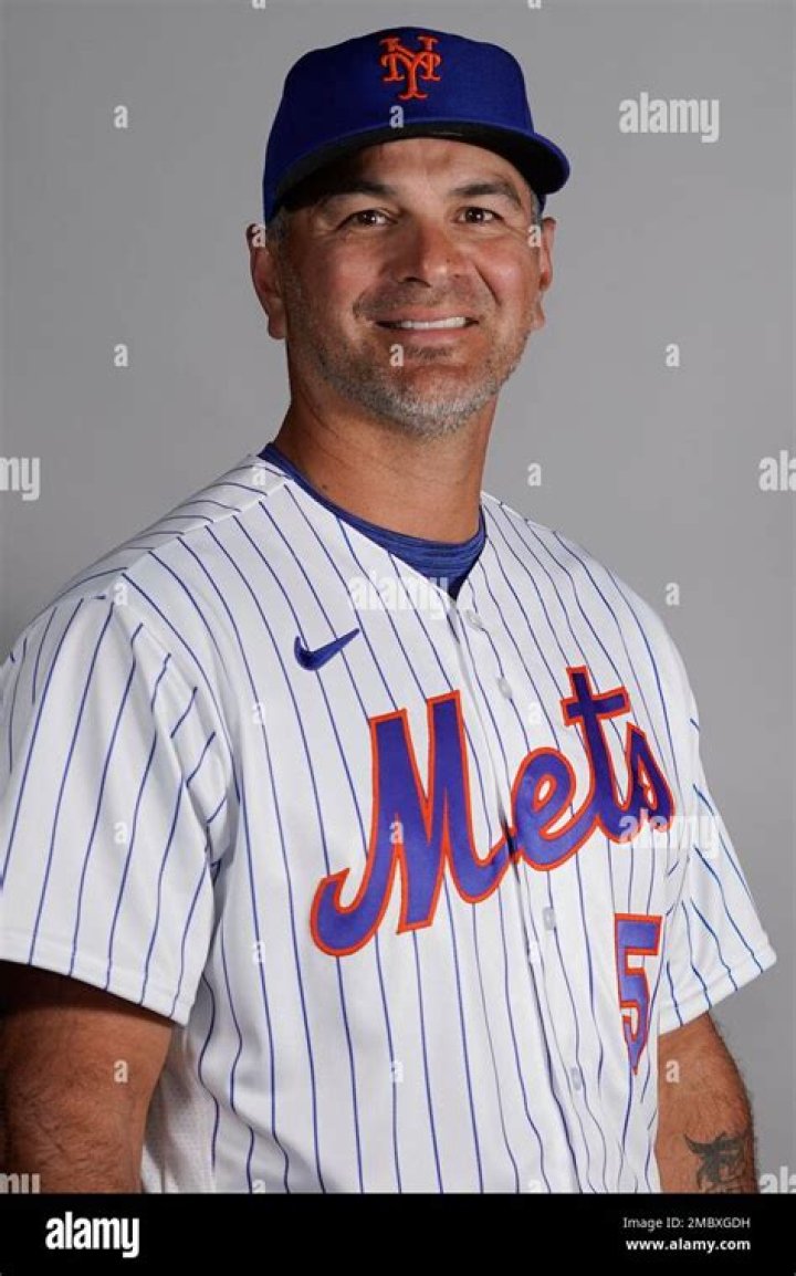 Eric Chavez Biography, Age, Height, Wife, Net Worth, Family