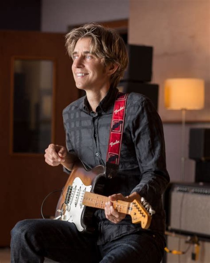 Eric Johnson Biography, Age, Height, Wife, Net Worth, Family