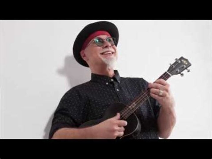 Eric van Aro Biography, Age, Height, Wife, Net Worth, Family