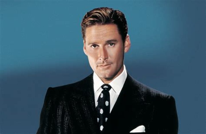 Errol Flynn Biography, Age, Height, Wife, Net Worth, Family