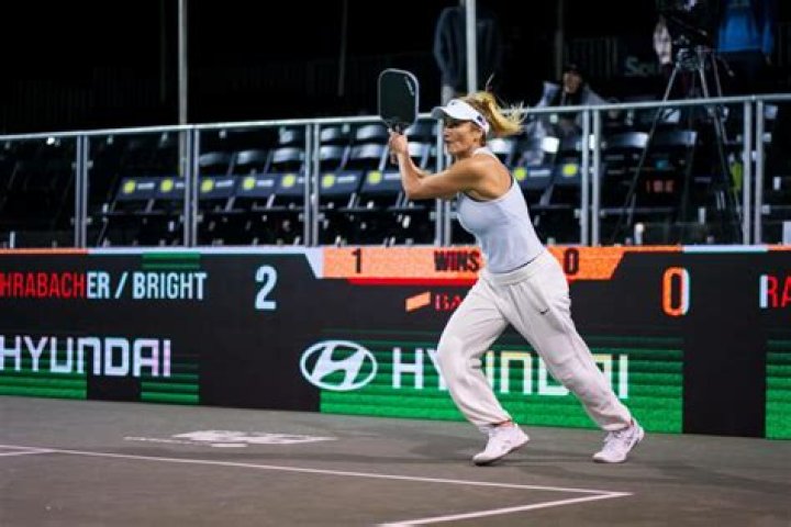 Ewa Radzikowska Biography, Age, Height, Husband, Net Worth, Family