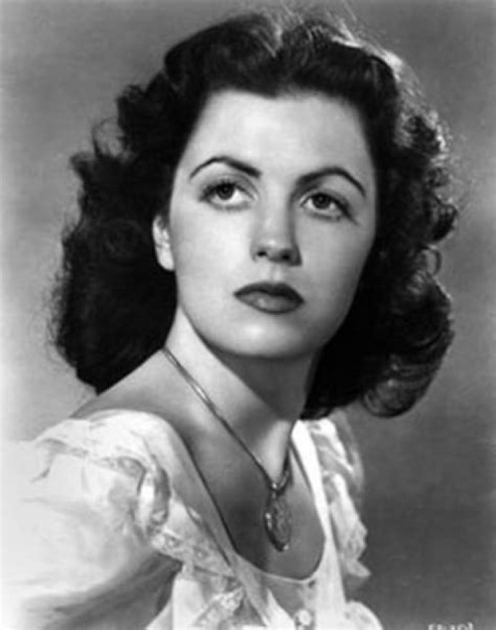 Faith Domergue Biography, Age, Height, Husband, Net Worth, Family