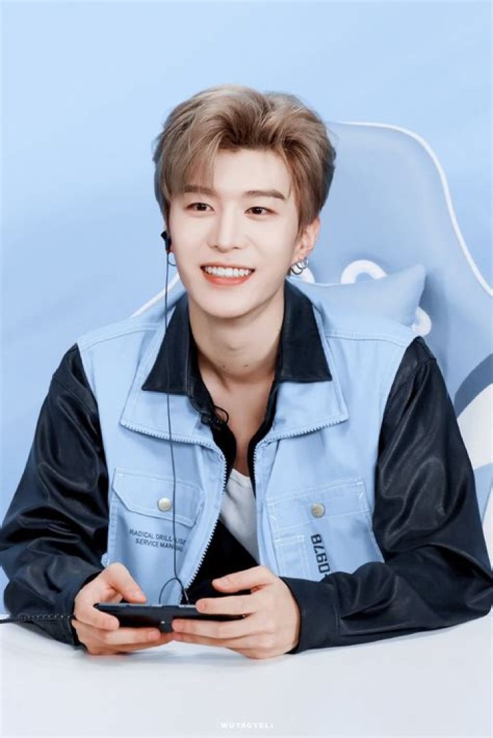 Fan Chengcheng Biography, Age, Height, Wife, Net Worth, Family