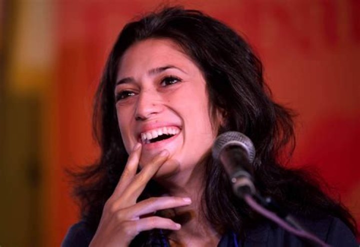 Fatima Bhutto Biography, Age, Height, Husband, Net Worth, Family