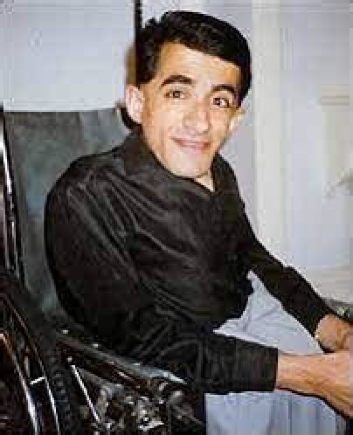 Firdaus Kanga Biography, Age, Height, Wife, Net Worth, Family