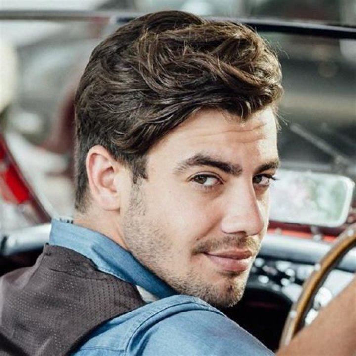 Florian Wünsche Biography, Age, Height, Wife, Net Worth, Family