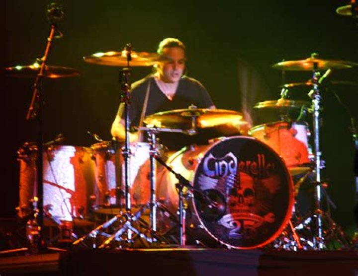 Fred Coury biografía, edad, altura, esposo, net worth, familia