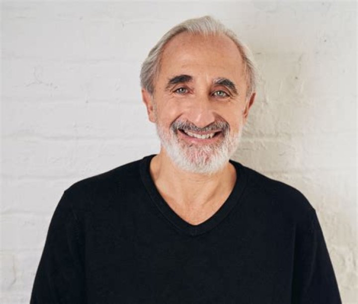 Gad Saad Biography, Age, Height, Wife, Net Worth, Family