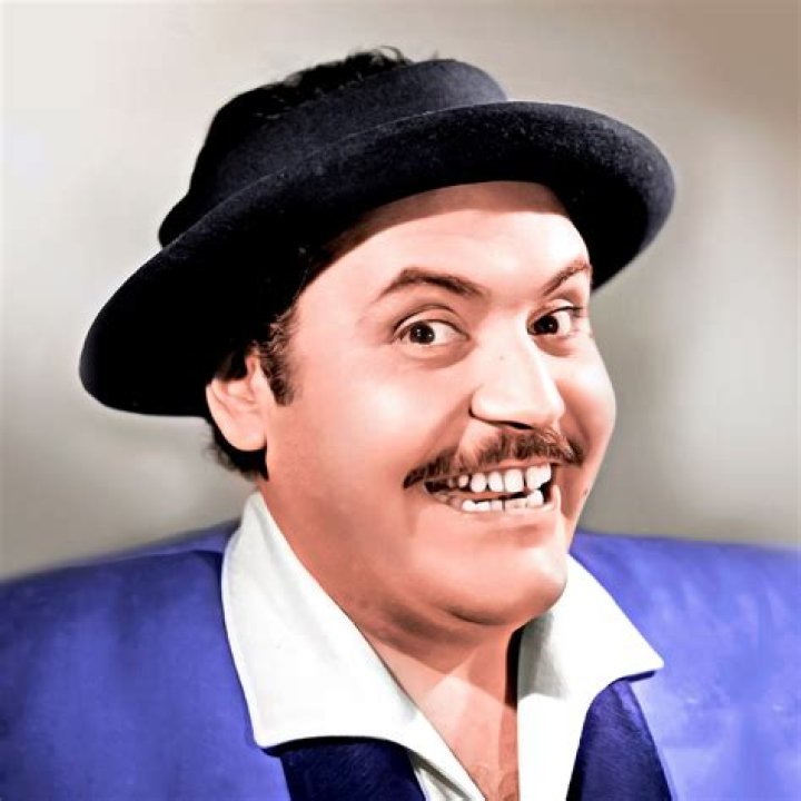 Gaspar Henaine Biography, Age, Height, Wife, Net Worth, Family