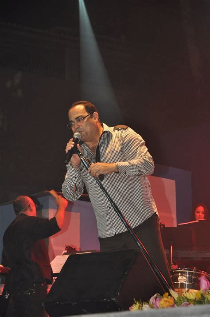 Gilberto Santa Rosa biografía, edad, altura, esposo, net worth, familia