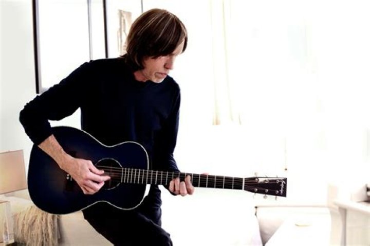 Glen Ballard Biography, Age, Height, Wife, Net Worth, Family