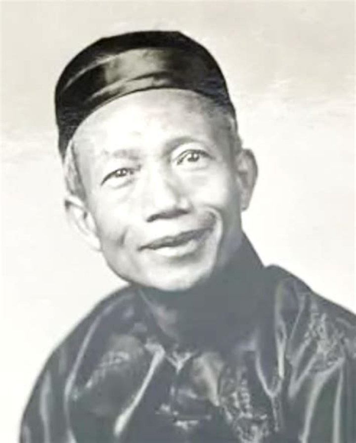 H.W. Gim Biography, Age, Height, Wife, Net Worth, Family