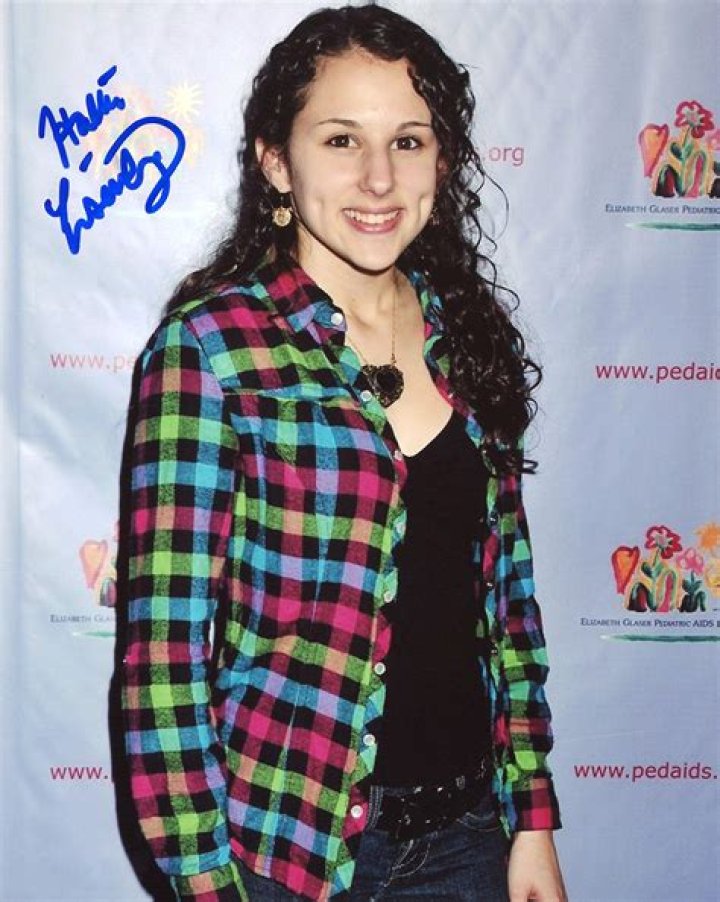 Hallie Eisenberg Biography, Age, Height, Husband, Net Worth, Family