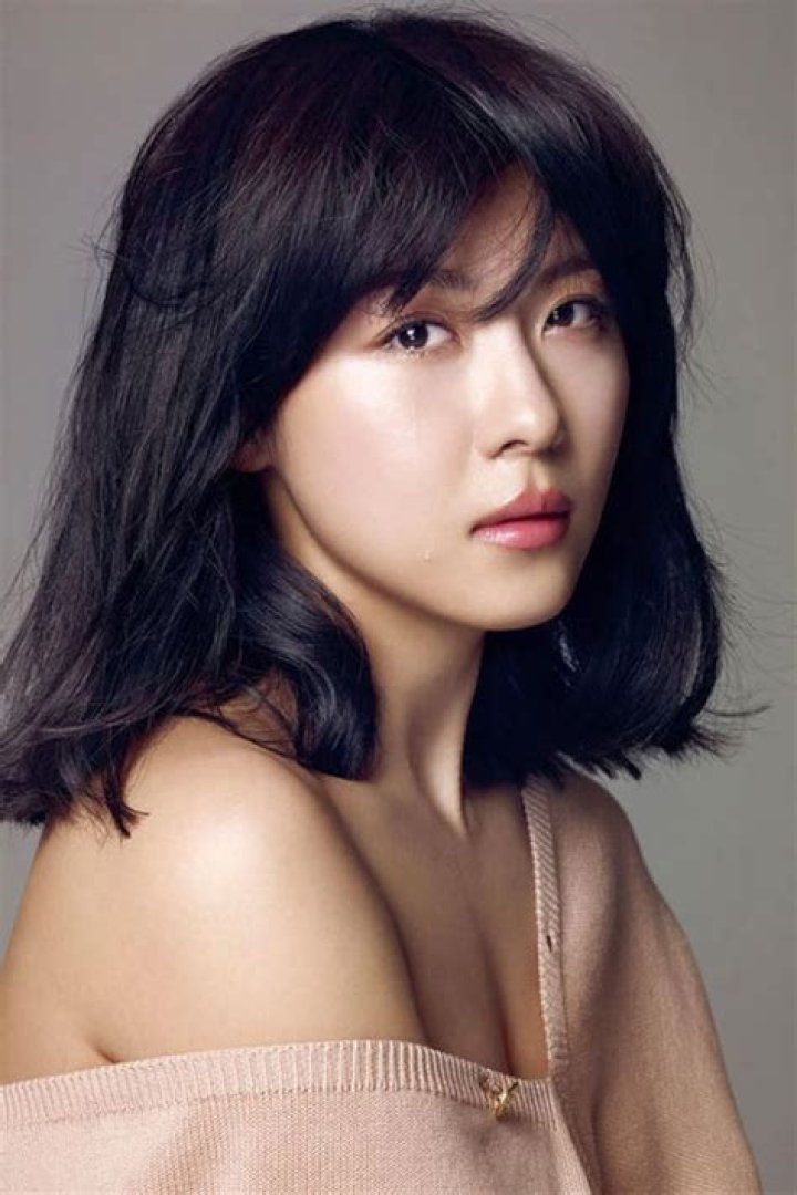 Han Ji-won Biography, Age, Height, Husband, Net Worth, Family
