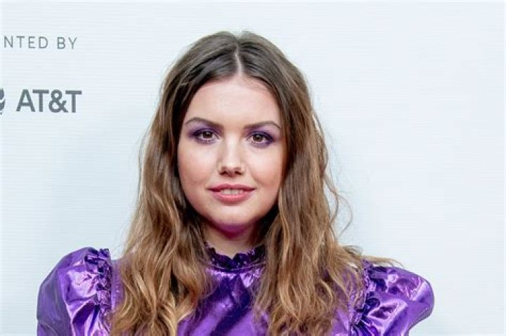 Hannah Murray Biography, Age, Height, Husband, Net Worth, Family