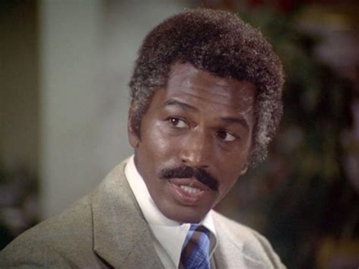 Hari Rhodes Biography, Age, Height, Wife, Net Worth, Family