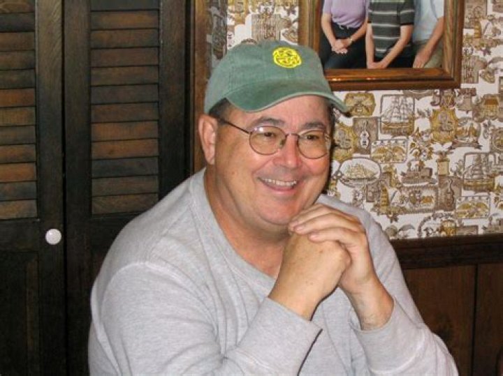 Harry Hamilton Biography, Age, Height, Wife, Net Worth, Family