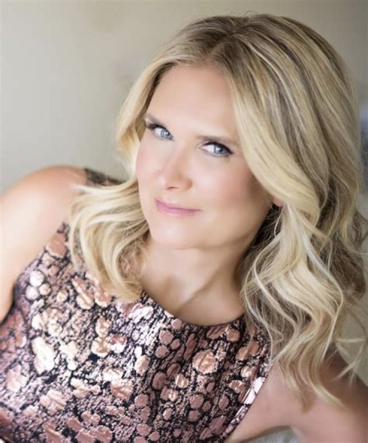 Heidi Kozak Biography, Age, Height, Husband, Net Worth, Family