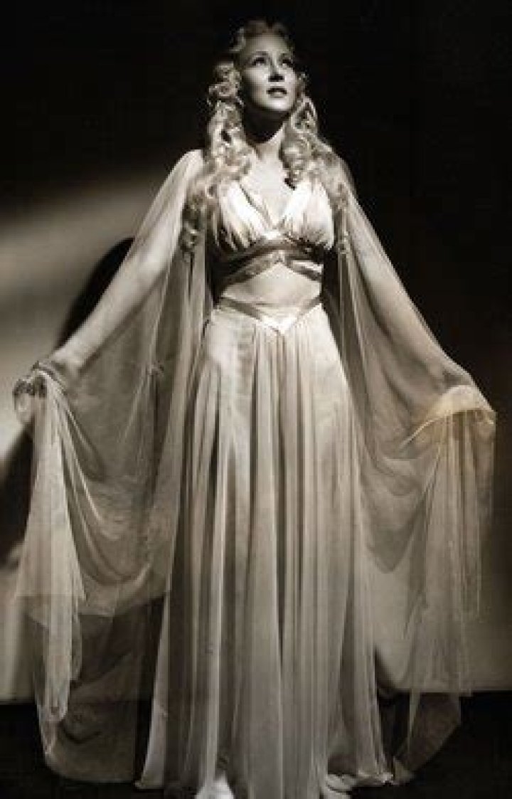 Helen Ericson Biography, Age, Height, Husband, Net Worth, Family