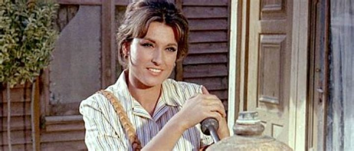 Helga Genth biografía, edad, altura, esposa, net worth, familia