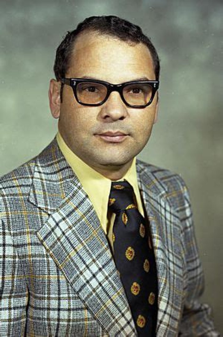 Henry Ward Oxendine Biography, Age, Height, Wife, Net Worth and Family